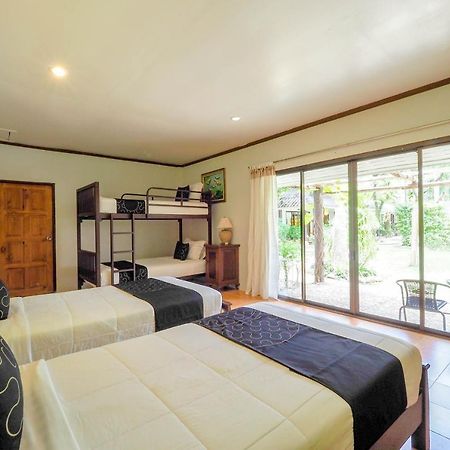 Capital O 834 Iyara Resort & Spa Ко Чанг Екстериор снимка