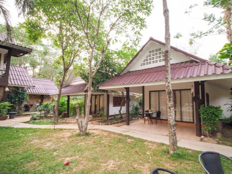 Capital O 834 Iyara Resort & Spa Ко Чанг Екстериор снимка